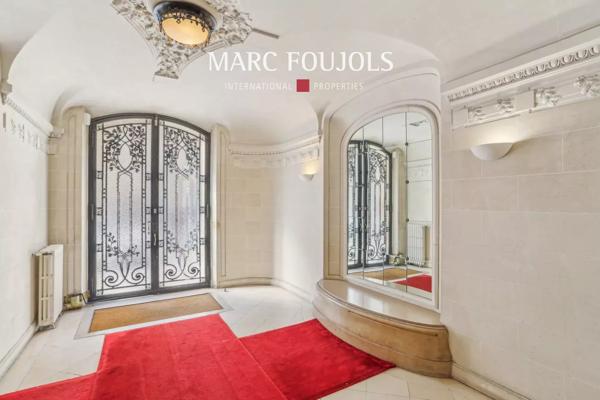 Paris XVI. Trocadéro. Appartement familial et de réception de 226m².