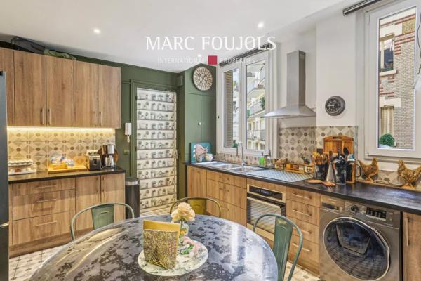 Paris XVI. Trocadéro. Appartement familial et de réception de 226m².