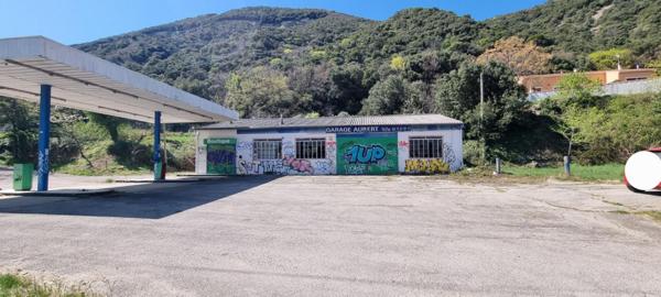 Immeuble  4 pièce(s) 220 m2