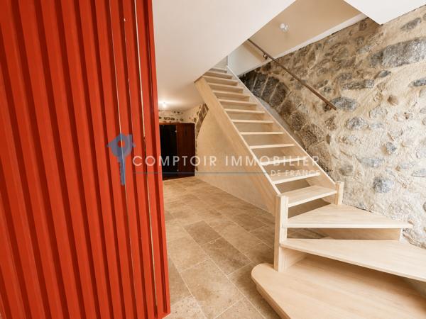 Maison de village
                                                                                                                                                                                                                                                                                                                        3 pièce(s)                                                                                                                                                                                                          1 chambre(s)                                                                                                                                                                                                          85  m²