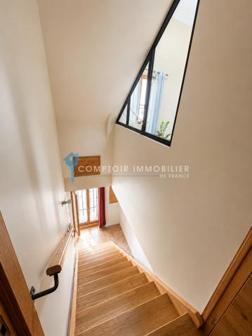 Maison de village
                                                                                                                                                                                                                                                                                                                        3 pièce(s)                                                                                                                                                                                                          1 chambre(s)                                                                                                                                                                                                          85  m²