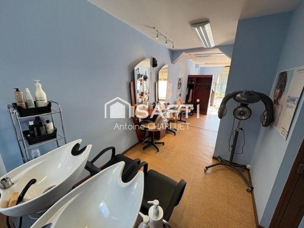 Local commercial + Appartement en plein coeur de ville