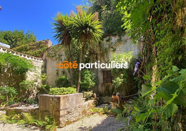 Vente
                Maison106,53 m² - 5 Pièces -
                    POITIERS (86000)