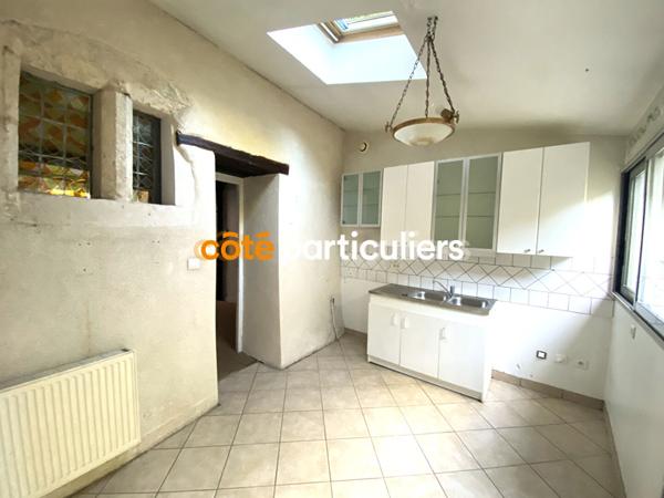 Vente
                Maison106,53 m² - 5 Pièces -
                    POITIERS (86000)