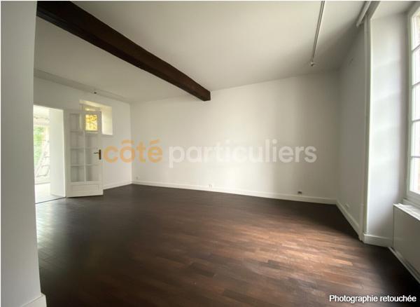Vente
                Maison106,53 m² - 5 Pièces -
                    POITIERS (86000)