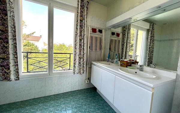 Maison à vendre    7 pièces • 153,59 m2 Maisons-Alfort