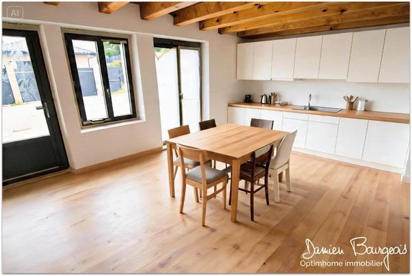 Maison mitoyenne brute avec fort potentiel d'environ 140 m² au sol