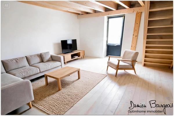 Maison mitoyenne brute avec fort potentiel d'environ 140 m² au sol