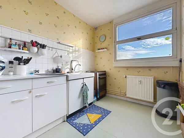 Appartement à vendre  3 pièces - 57 m 2   TROYES  - 10