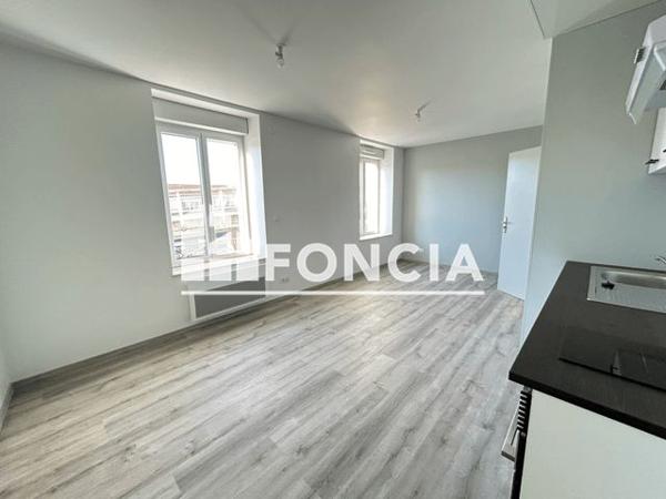 Location Studio 22 m² - 98 RUE VAYRINGE Nancy 54000