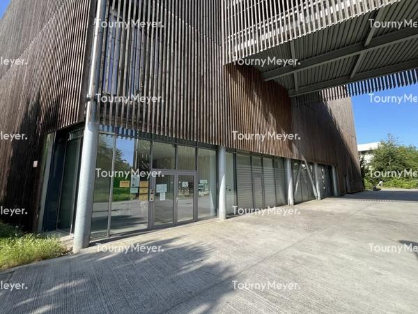 LOCAUX PROFESSIONNELS A VENDRE BEGLES