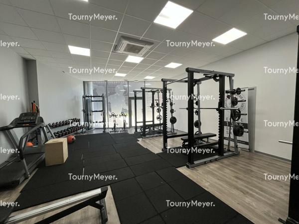 LOCAUX PROFESSIONNELS A VENDRE BEGLES