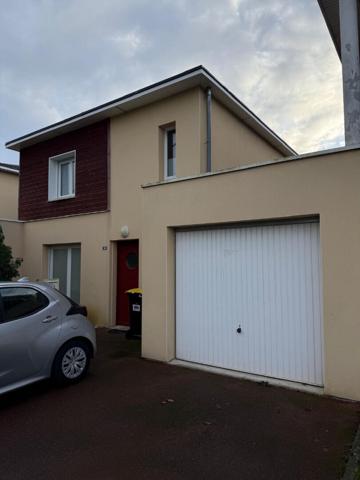 Maison pièces 66.49 m2 - EVREUX