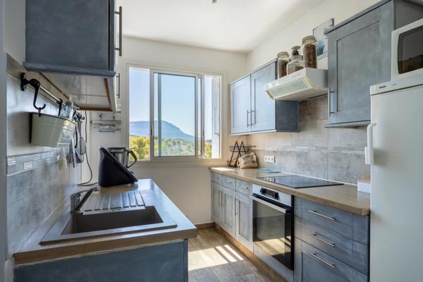 ***VISITE VIRTUELLE DISPONIBLE...SUPER ROUVIÈRE...MARSEILLE 9ᵉ...5 PIÈCES DE 96M²...VUE MER & CALANQUES...13EME ETAGE...TERRASSE & CAVE***