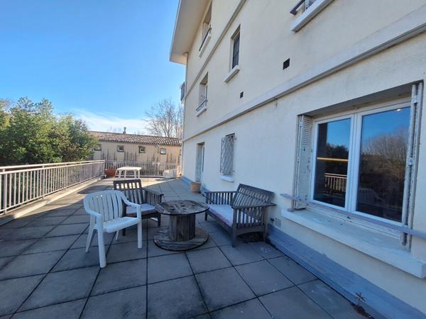 Appartement Avignon 4 pièce(s) 105 m2, terrasse, balcons, cave