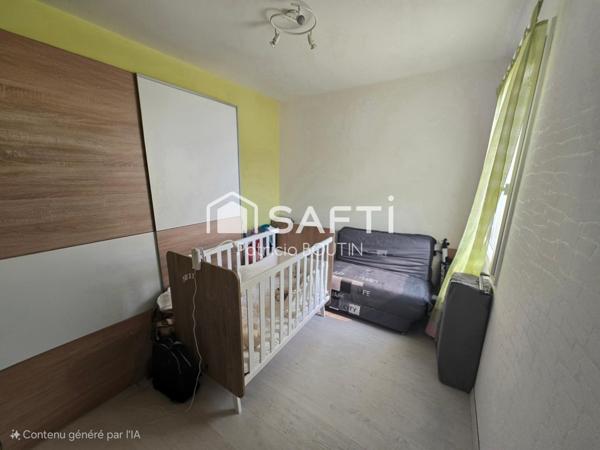 PAVILLON PLAIN PIED 3 CHAMBRES UN BUREAU ET GARAGE A LA CRECHE !