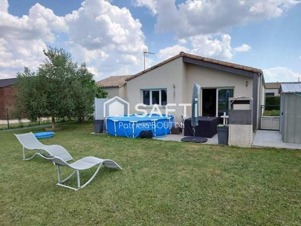 PAVILLON PLAIN PIED 3 CHAMBRES UN BUREAU ET GARAGE A LA CRECHE !