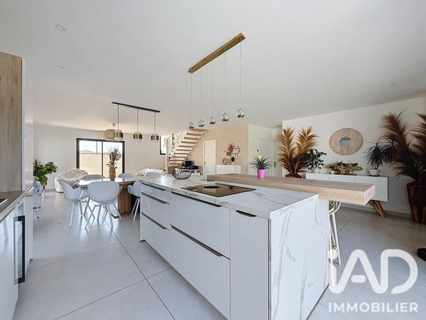 Maison à vendre 4 pièces 126 m² Sérignan