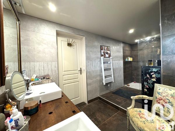 Maison à vendre 6 pièces 196 m² Évreux