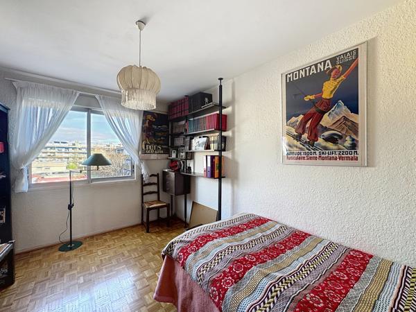 Bron (69500) T4 AVEC BALCON CAVE