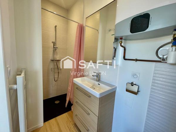 Refait à neuf , zéro travaux , proches plages et commerces