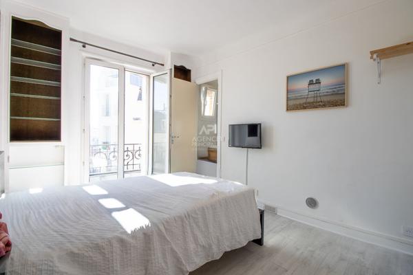 PARIS 18EME - EN EXCLUSIVITÉ - RUE DE LIVINGSTONE Loyer 1 750 €/mois charges comprises **  - Référence  6889-NG