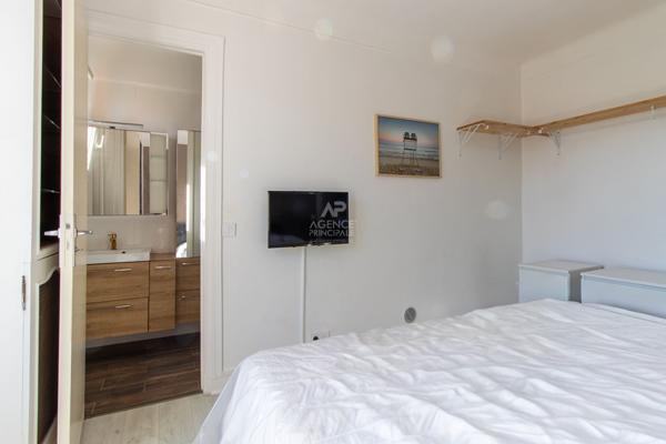 PARIS 18EME - EN EXCLUSIVITÉ - RUE DE LIVINGSTONE Loyer 1 750 €/mois charges comprises **  - Référence  6889-NG