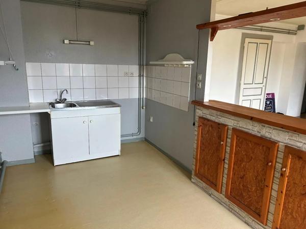Appartement à louer 2 pièces 51.76m² Colombier-Fontaine (25260)