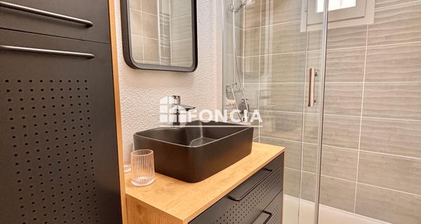 À vendre Appartement 2 pièces 21.5 m² - La Londe-les-maures 83250