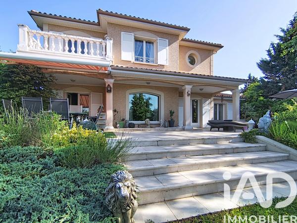 Maison à vendre 8 pièces 193,34 m² Grézieu-la-Varenne