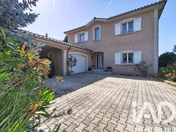 Maison à vendre 8 pièces 193,34 m² Grézieu-la-Varenne