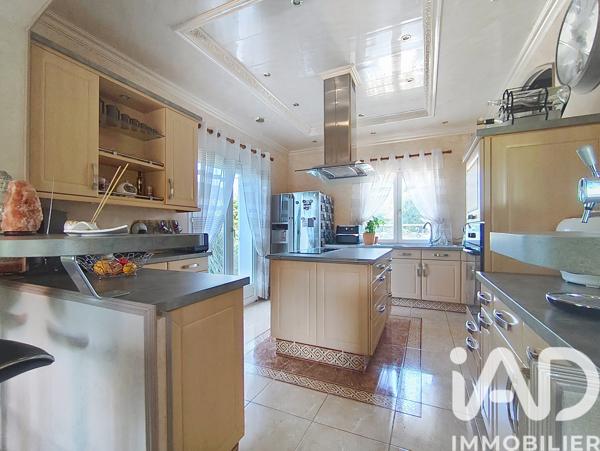 Maison à vendre 8 pièces 193,34 m² Grézieu-la-Varenne