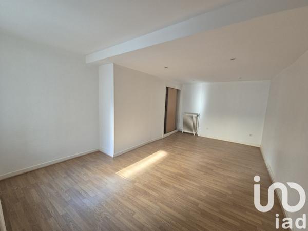 Immeuble à vendre 308 m² Sedan