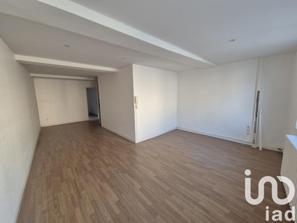 Immeuble à vendre 308 m² Sedan