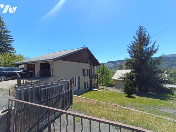 Vente Maison composée de 3 logements et 1 Espace Bureau à SEYNE