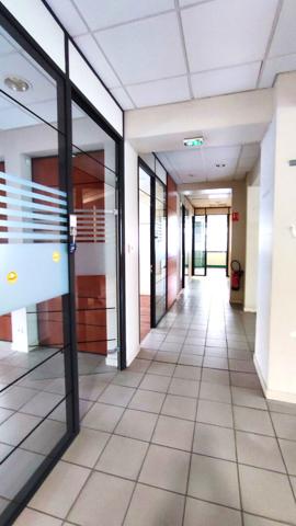 Local commercial Macon 390 m2