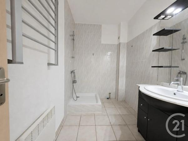 Appartement F3 à vendre  3 pièces - 68,48 m 2   STE MARIE LA MER  - 66