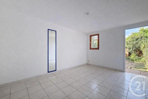 Appartement F3 à vendre  3 pièces - 68,48 m 2   STE MARIE LA MER  - 66