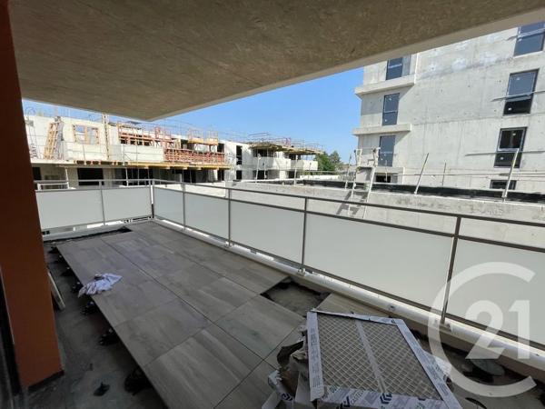 Appartement T3 à vendre  3 pièces - 68 m 2   LUNEL  - 34