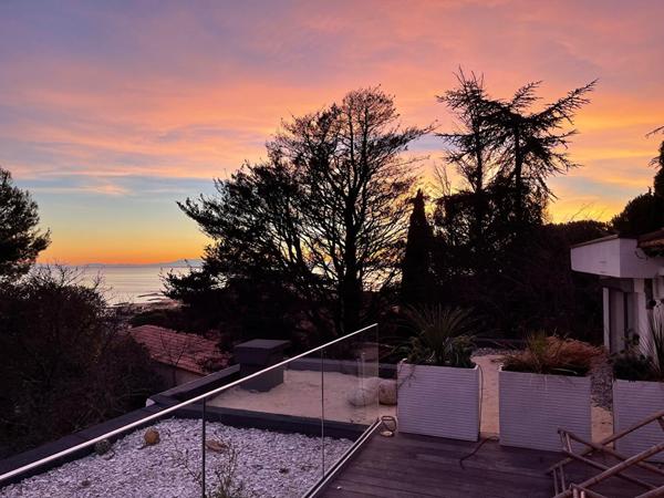 Maison Sete 7 pièce(s) 125 m2