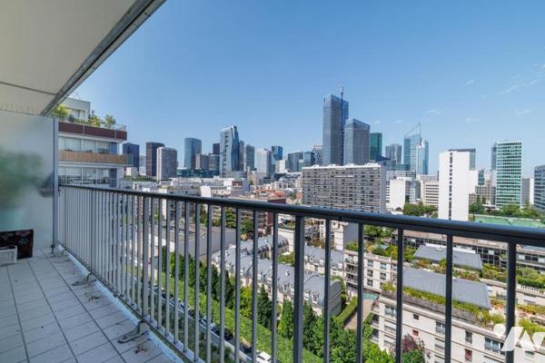 PUTEAUX - VUE SEINE - 4 PIECES 99 m² (LOUE EN BAIL SOCIETE)