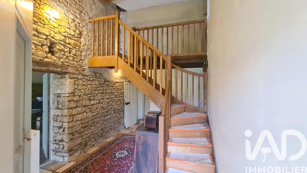 Maison à vendre 4 pièces 200 m² Cherves