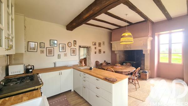 Maison à vendre 4 pièces 200 m² Cherves