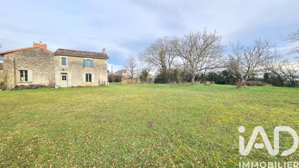 Maison à vendre 4 pièces 200 m² Cherves