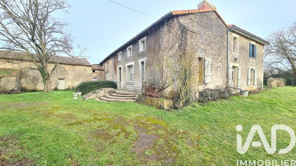 Maison à vendre 4 pièces 200 m² Cherves