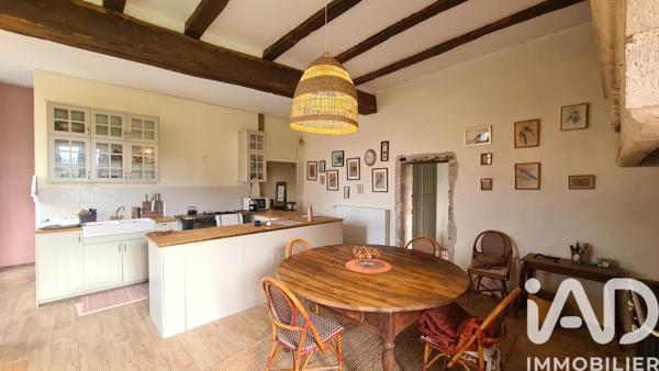 Maison à vendre 4 pièces 200 m² Cherves