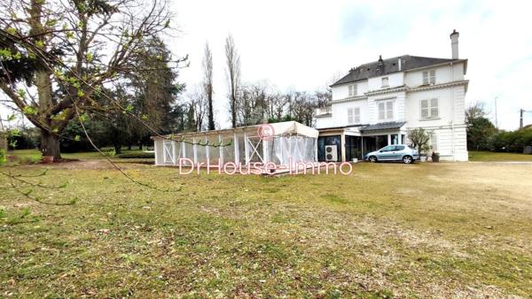 Immeuble à vendre 25 pièces de 1 000 m²