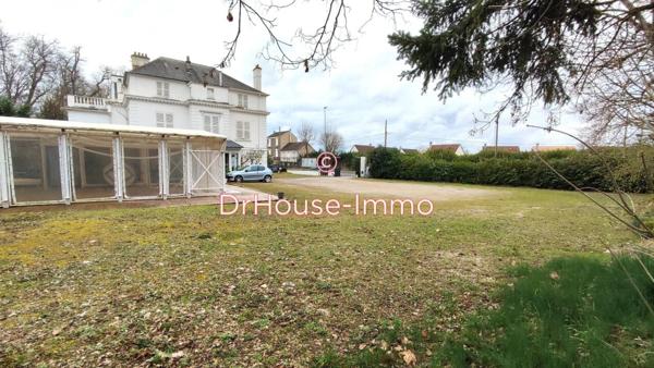 Immeuble à vendre 25 pièces de 1 000 m²