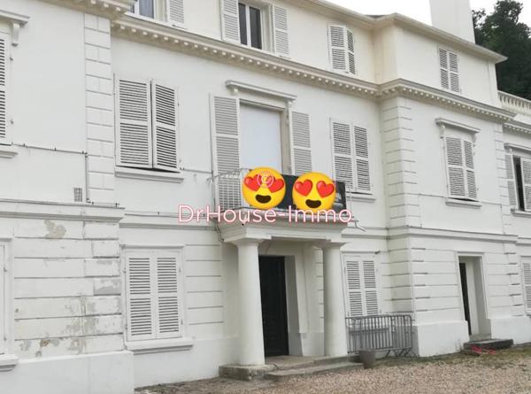 Immeuble à vendre 25 pièces de 1 000 m²