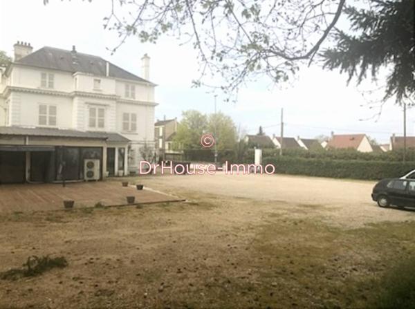Immeuble à vendre 25 pièces de 1 000 m²